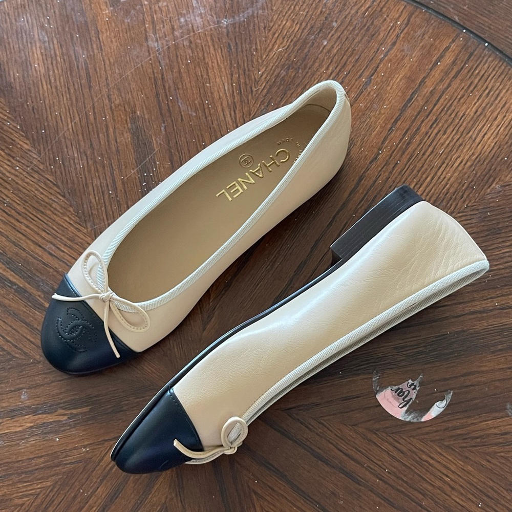 NIB CHANEL Beige Lambskin Cap Toe Ballerina Flats - Picture 9 of 12